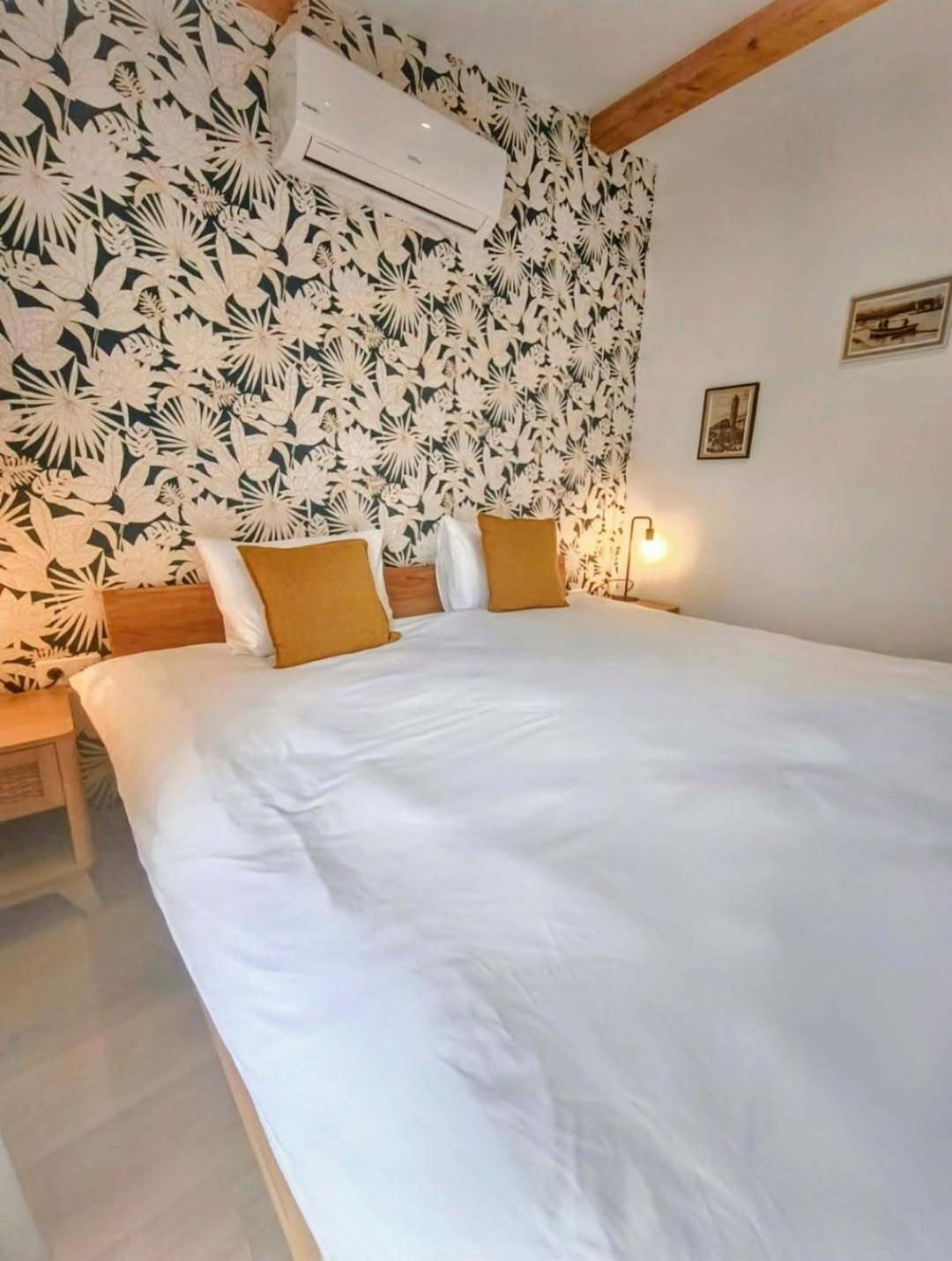 Chambres Isula Bella Figari  Exterior photo